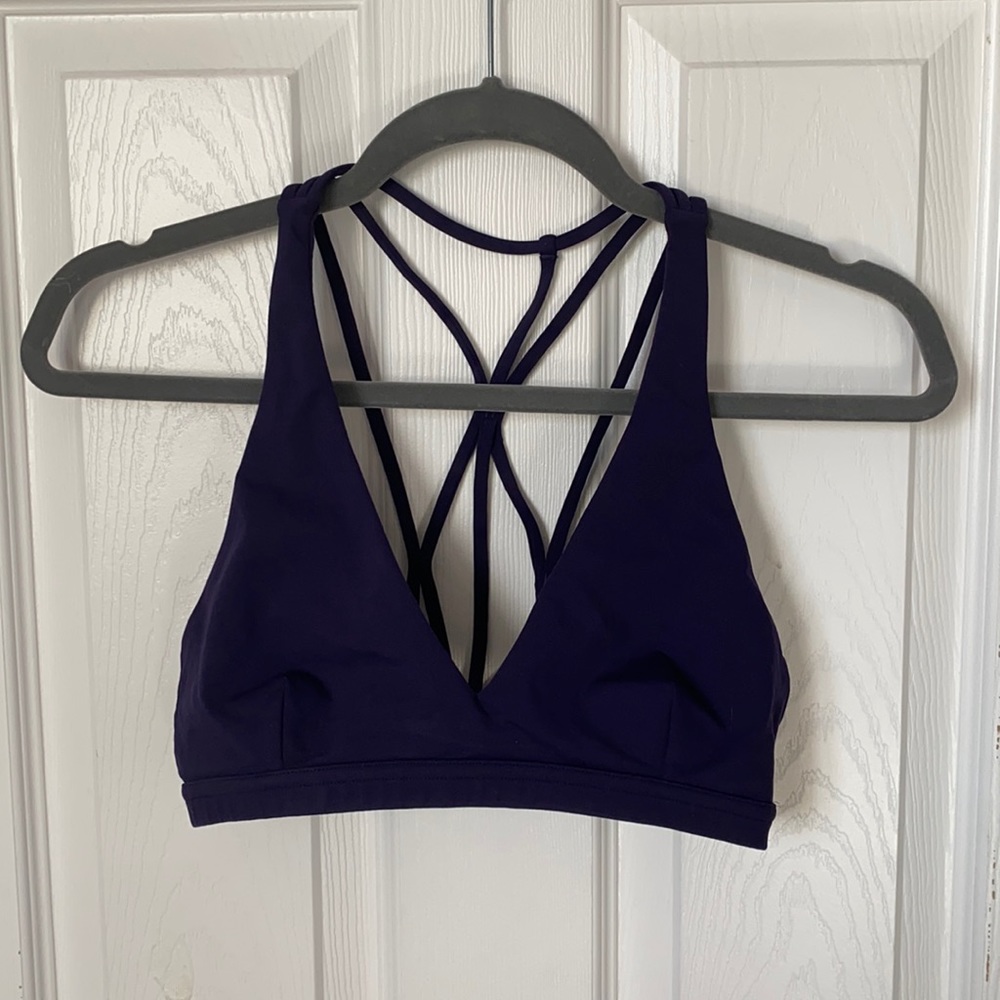 🍋 Lululemon swim top size 6